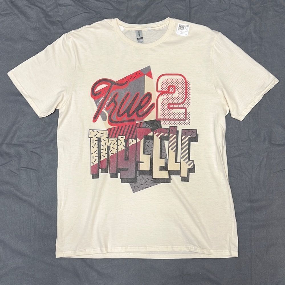 True 2 Thyself Men’s Cream Graphic Tee Size Large